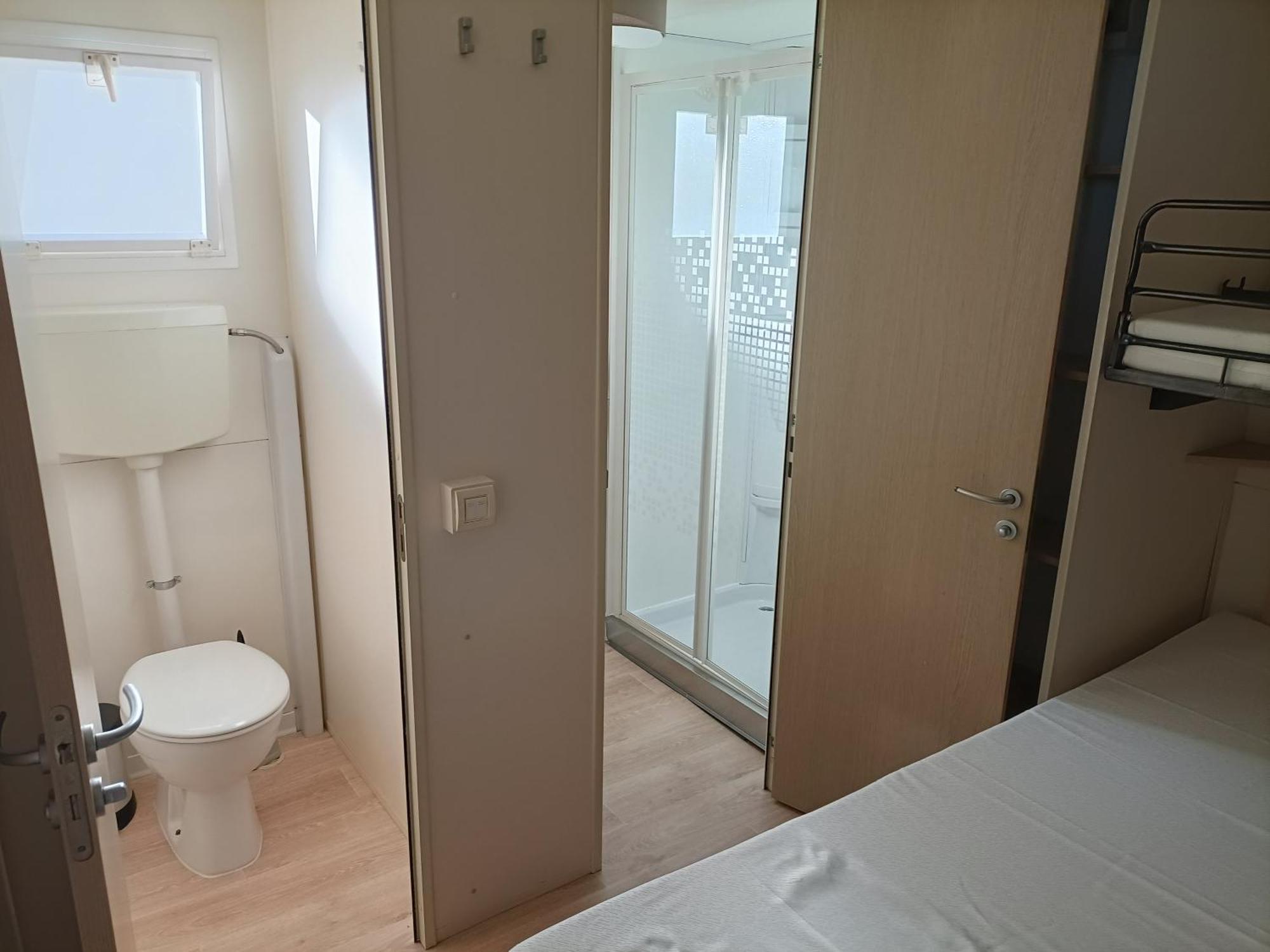 Chalet Camping River Italie Met 2 Slaapkamers Ameglia Exterior foto
