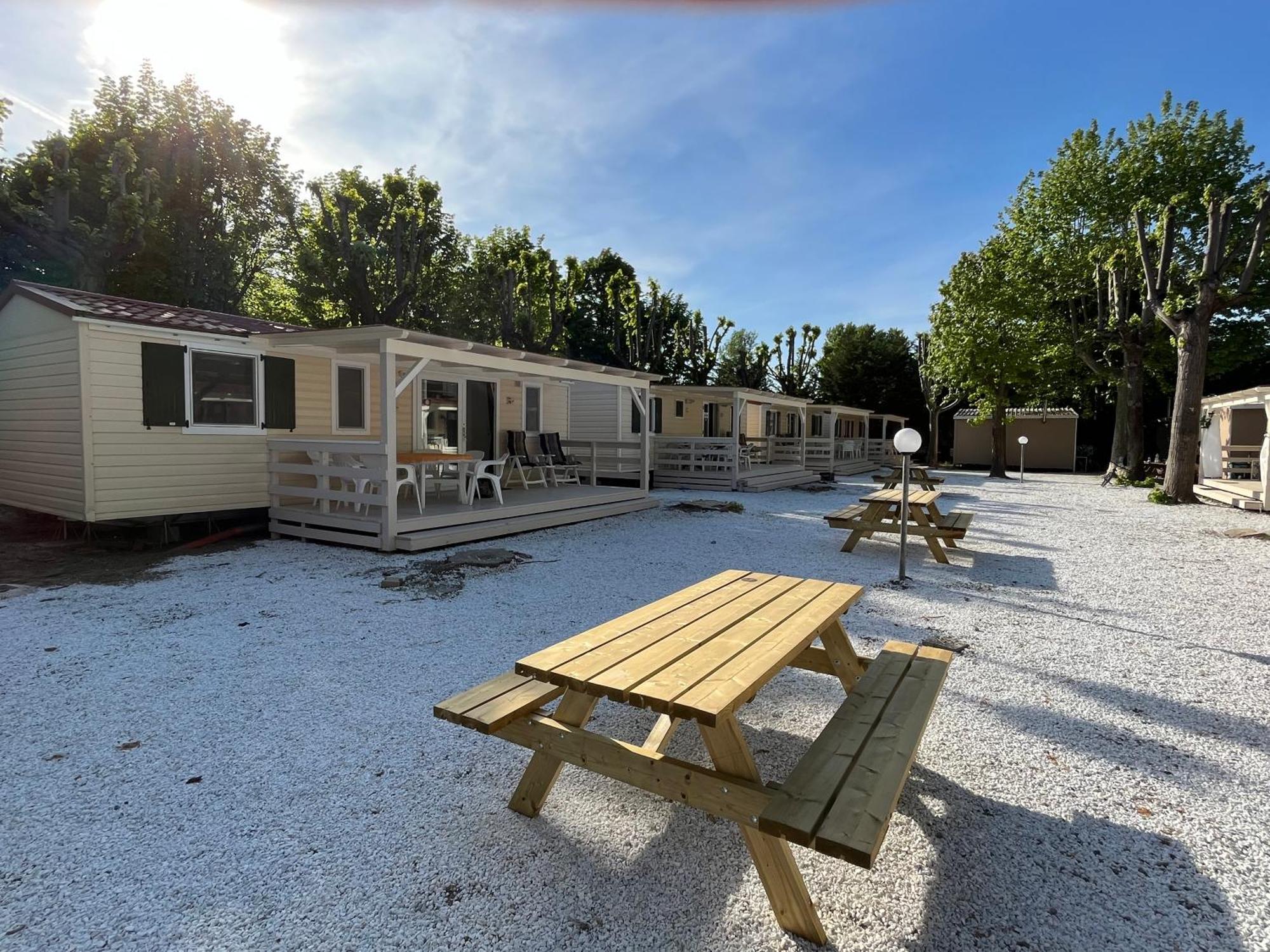 Chalet Camping River Italie Met 2 Slaapkamers Ameglia Exterior foto